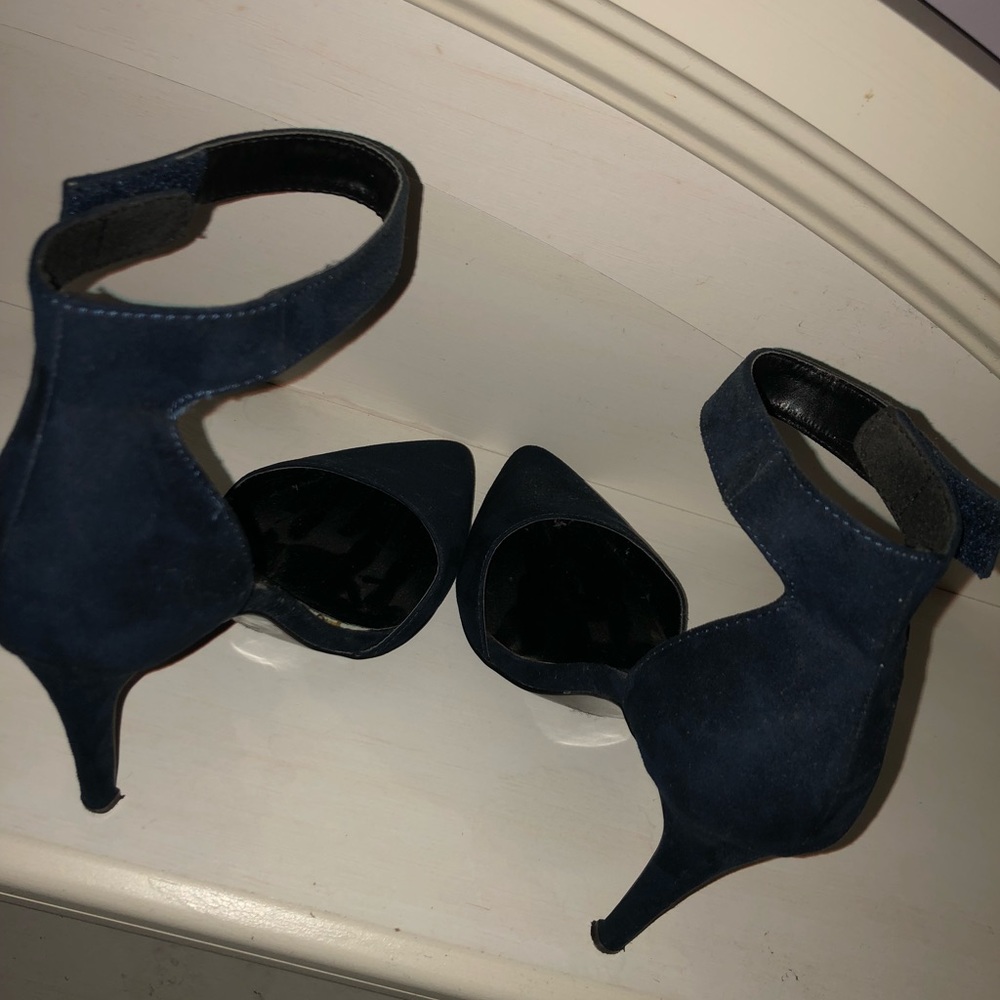 Call it spring Velcro strap pump: Navy blue